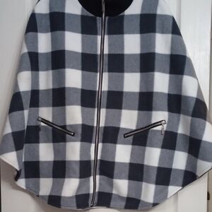 Black and White Plaid Cape with Zipper Pockets